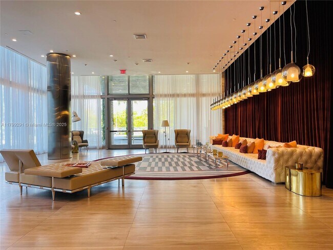 Building Photo - 2000 Metropica Wy