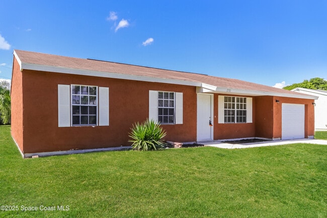 Building Photo - 2250 SE Baron St