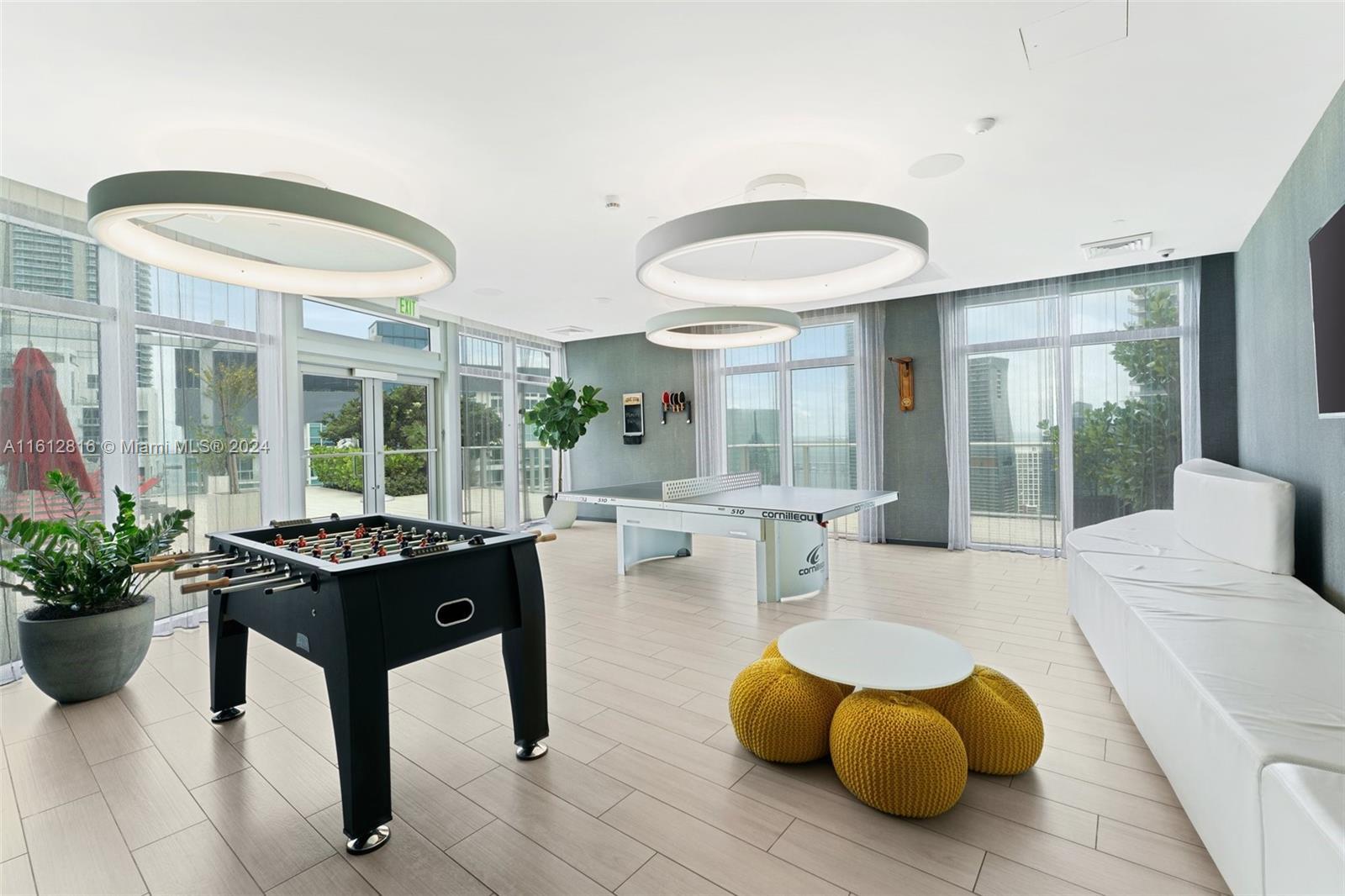 Building Photo - 1100 S Miami Ave