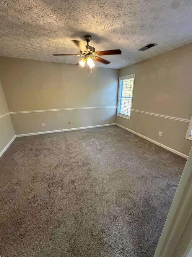 Building Photo - Beautiful Kennesaw Home For Rent!