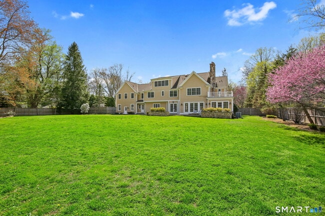 Building Photo - 774 South Ave