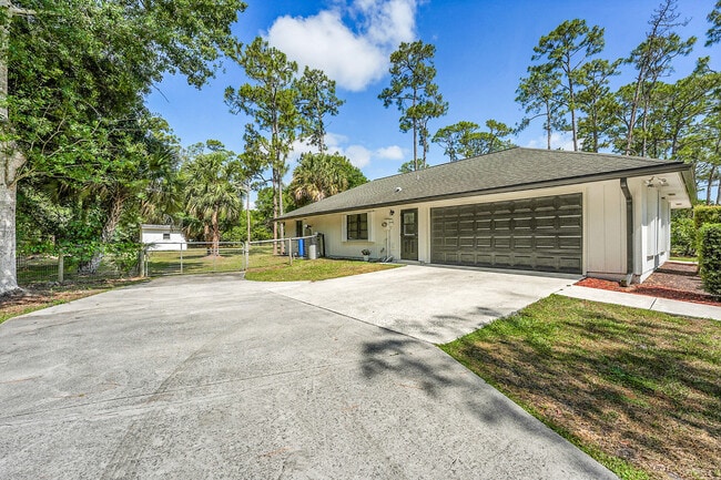 Building Photo - 17717 Bridle Ln