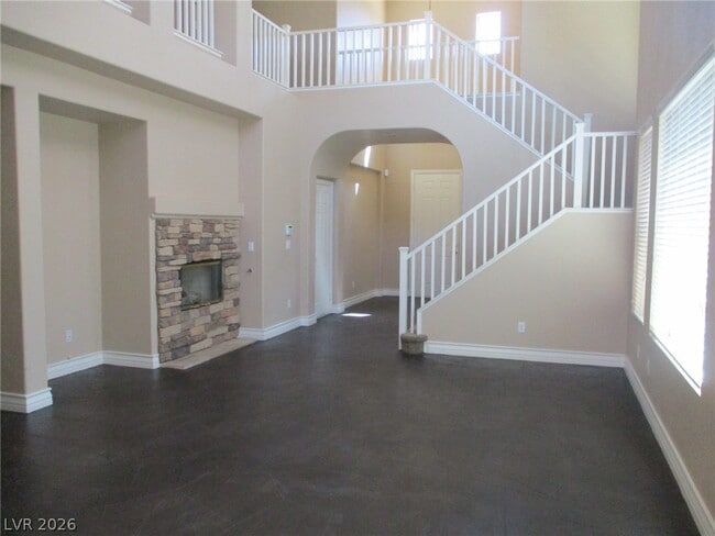 Building Photo - 2435 Carnegie Hall St