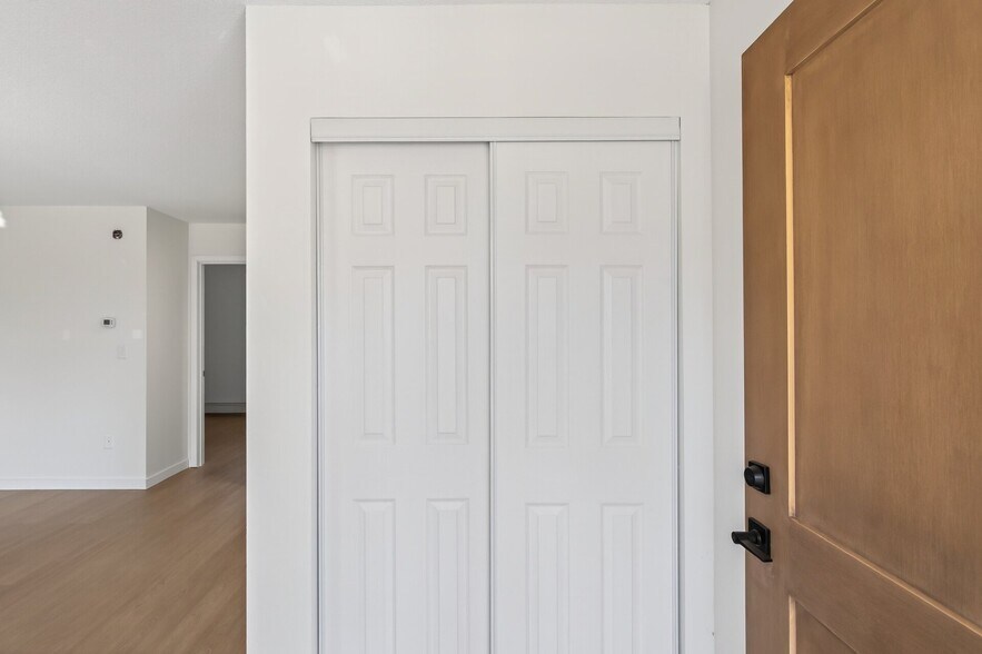 Building Photo - 1975 Central Ave