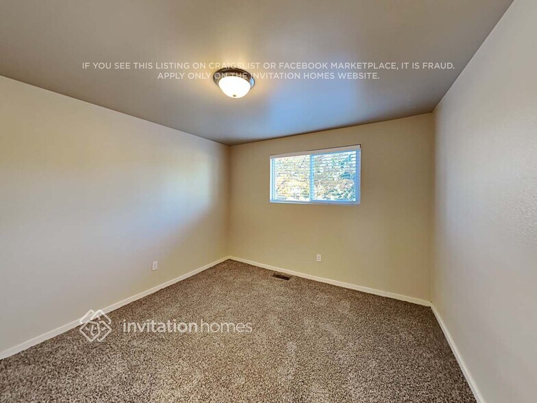 Building Photo - 22303 4th Pl W