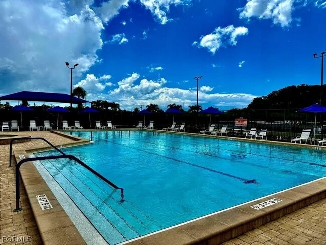 Building Photo - 6867 Pentland Way