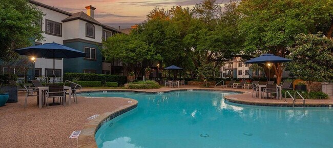 Building Photo - 12100 Metric Blvd