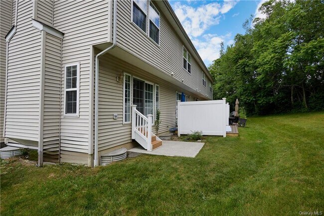 Building Photo - 2402 Rockledge Ct
