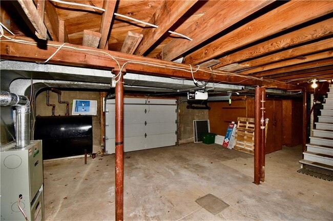 Building Photo - 10 Joanth Terrace