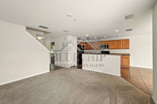 Building Photo - 13800 Golden Russet Dr