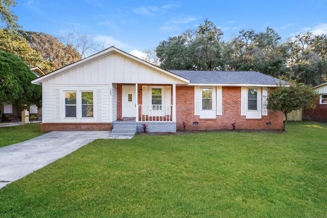 Building Photo - 1605 Westmoreland Ave