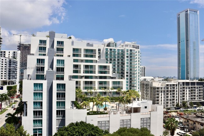 Building Photo - 2275 Biscayne Blvd Blvd