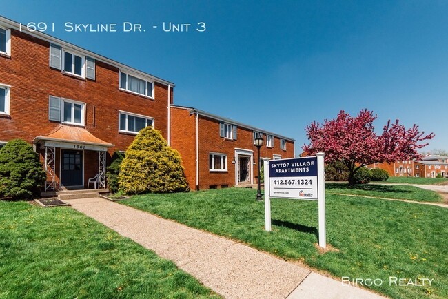 Building Photo - 1691 Skyline Dr
