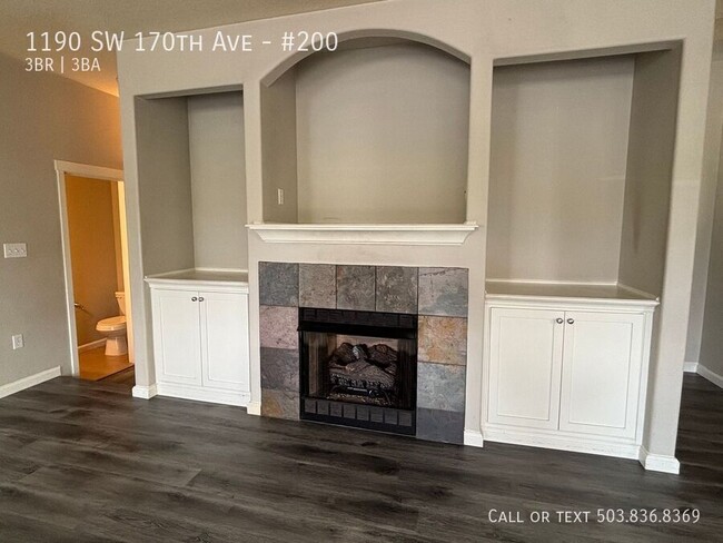 Building Photo - 1190 SW 170th Ave