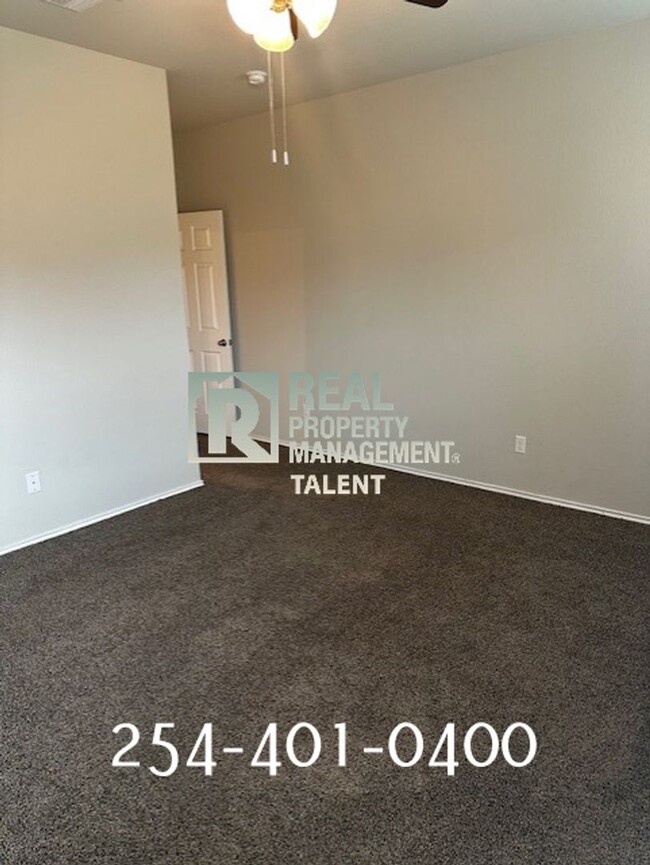 Building Photo - 3-bedroom, 2-bathroom home located in Temple