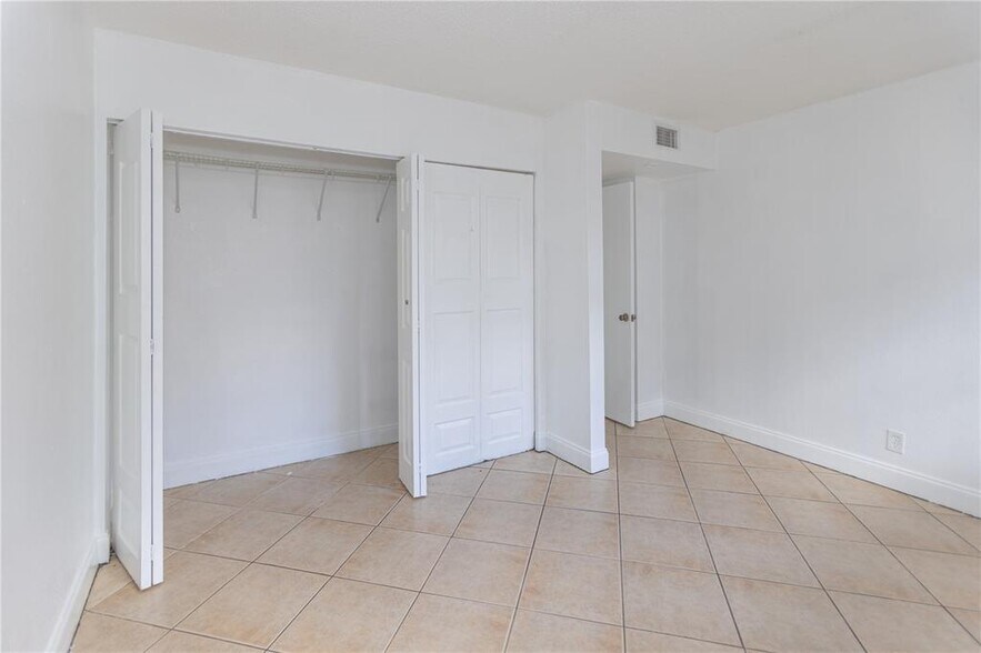 Building Photo - 4415 Treehouse Ln