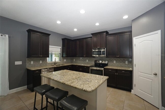 Building Photo - 7303 S Shamrock Rd