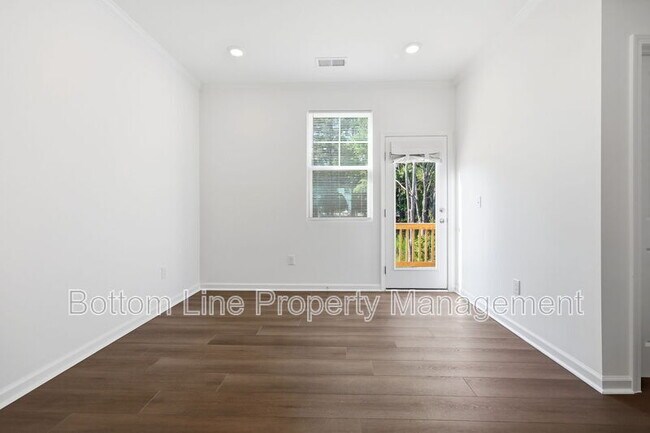 Building Photo - 3606 Elm Grv Ln
