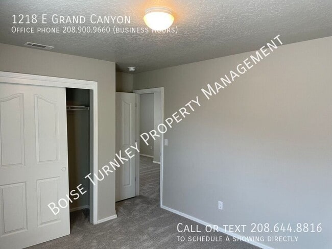 Building Photo - 1218 E Grand Canyon St