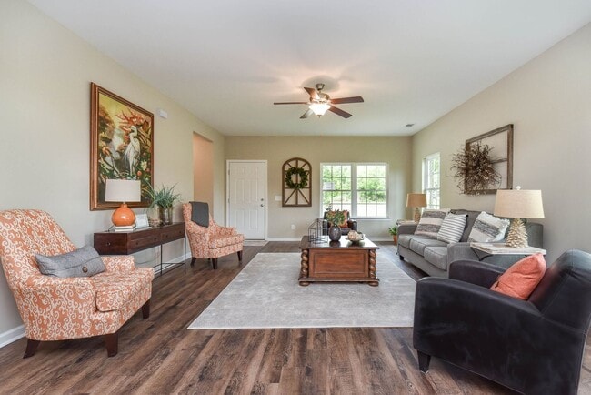 Building Photo - Coming Available!