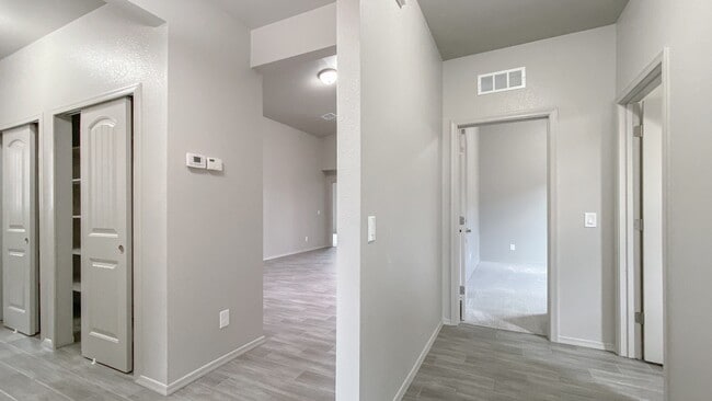 Building Photo - 343 Berwick Pl