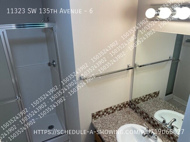 Building Photo - 11323 SW 135th Ave