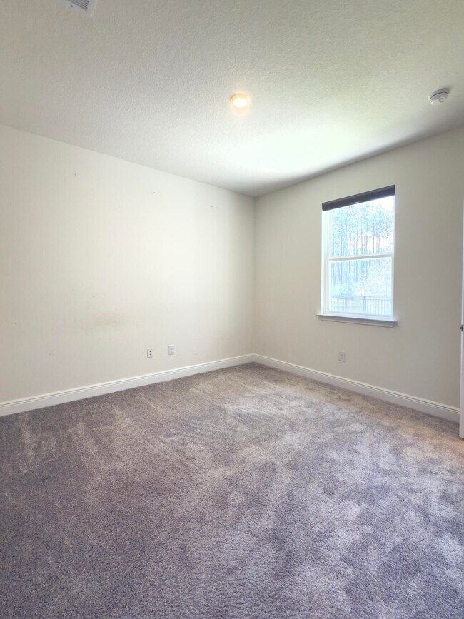 Building Photo - 296 Symphony Way