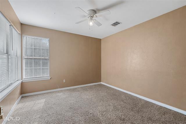 Building Photo - 253 Settlers Park Dr