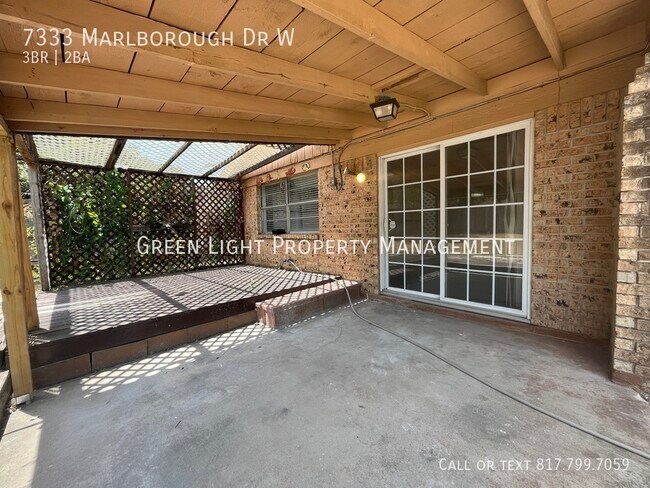 Building Photo - 7333 Marlborough Dr W