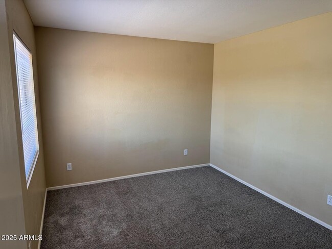 Building Photo - 12634 W Windrose Dr