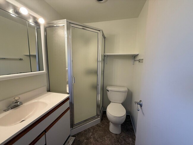 Building Photo - GOEL GUPTA