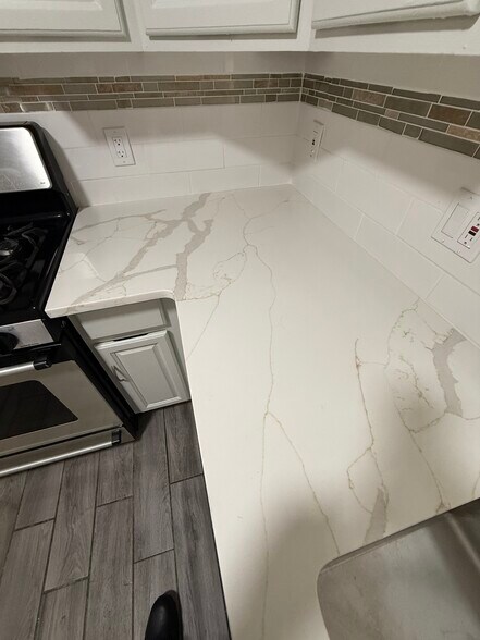 Building Photo - 535 Central Ave