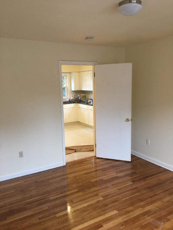 Building Photo - 14 Suydam St