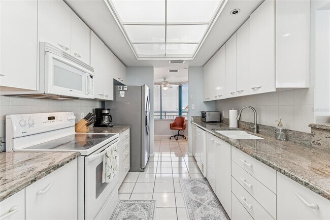 Building Photo - 1520 Gulf Blvd