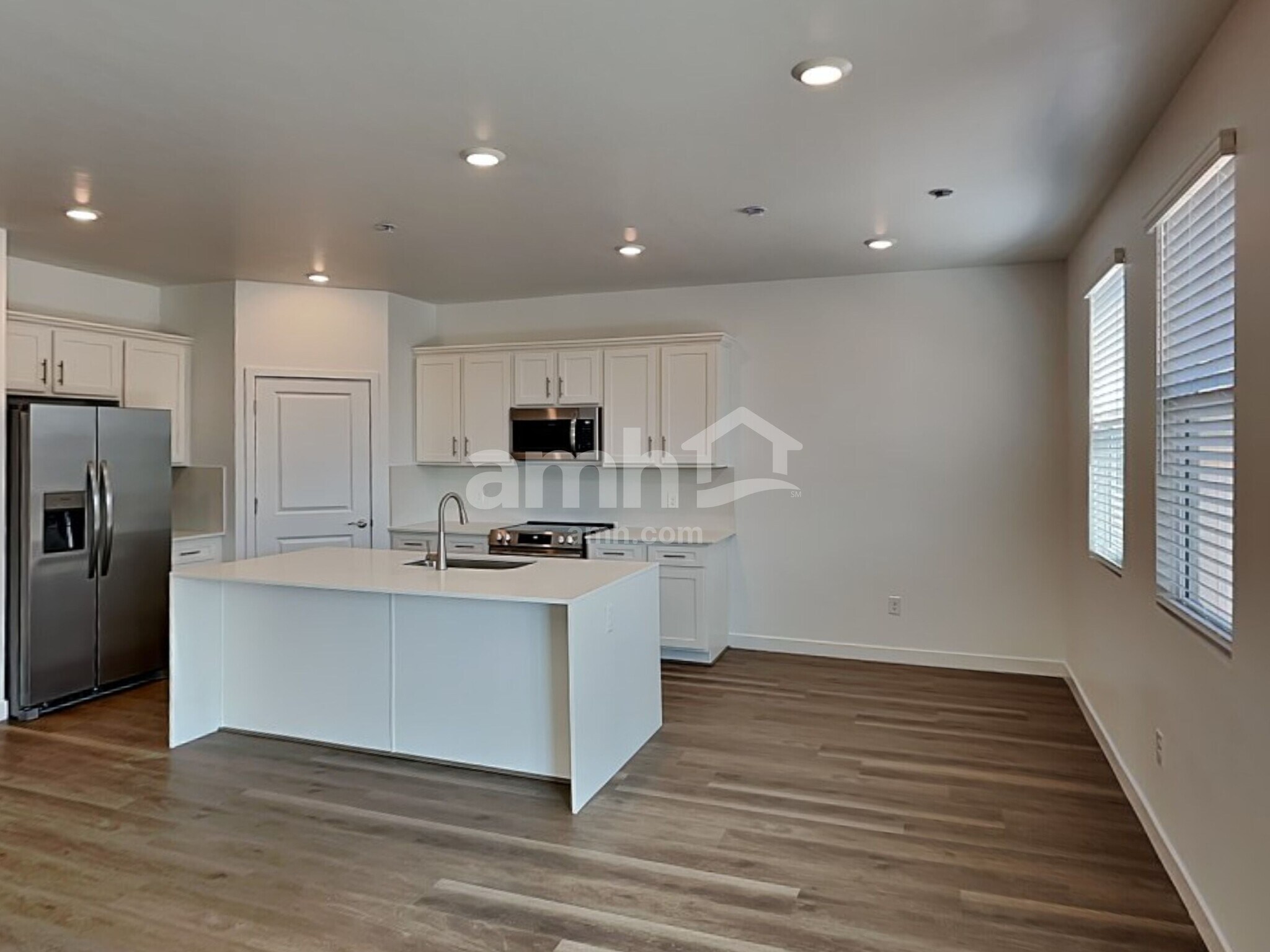 Building Photo - 6477 E Paseo Baranda