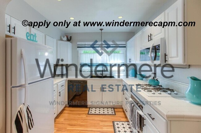 Building Photo - Charming Updated Home in Desirable Colonial Heights – Prime Location!