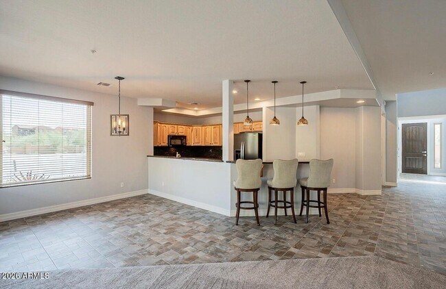 Building Photo - 6145 E Cave Creek Rd
