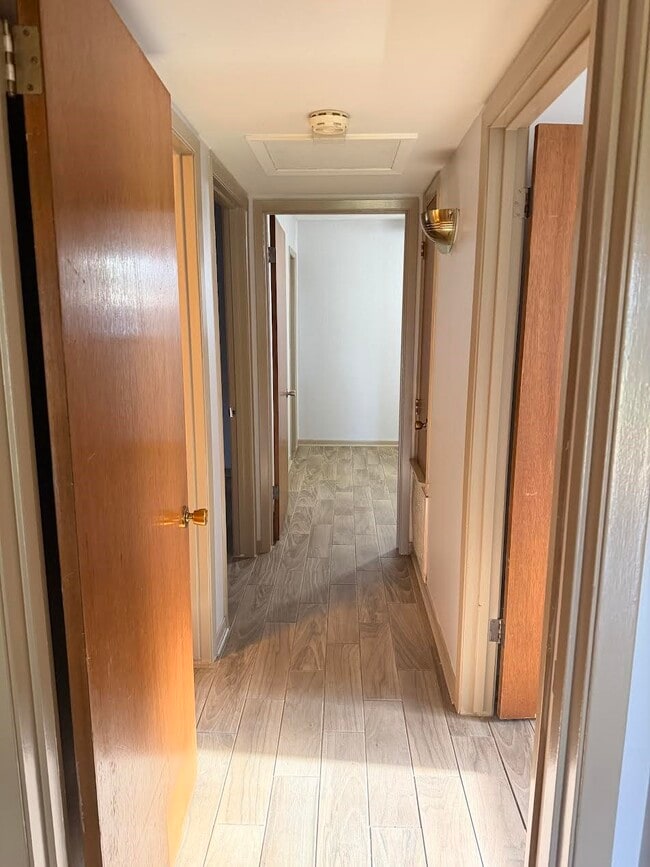 Building Photo - 1602 Willow Rock Rd