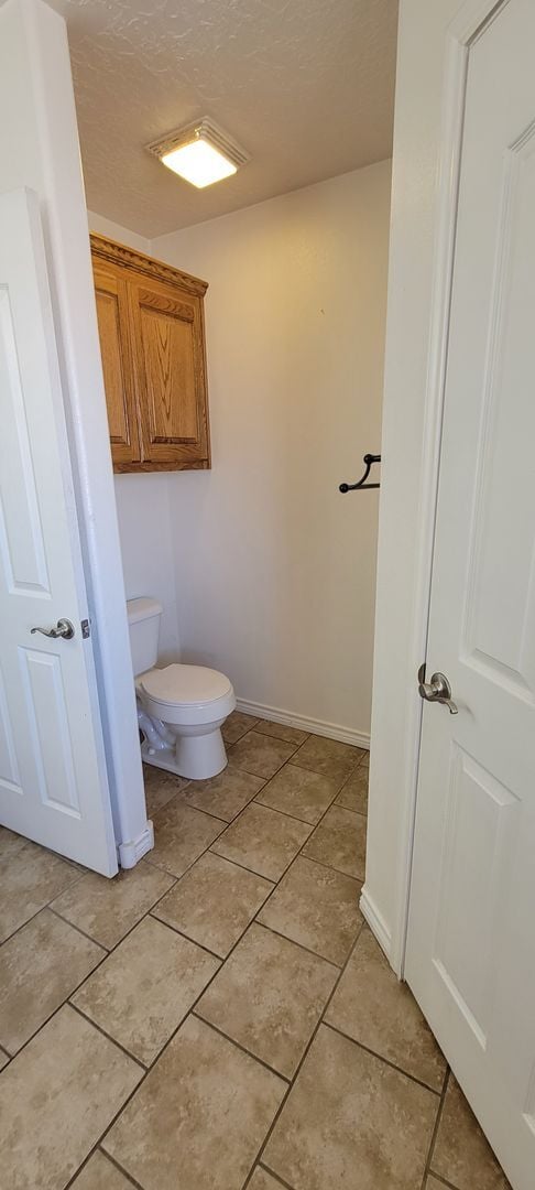 Building Photo - NEWER HOME ON QUIET STREET