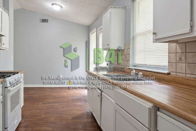 Building Photo - 10346 Wisteria Ln