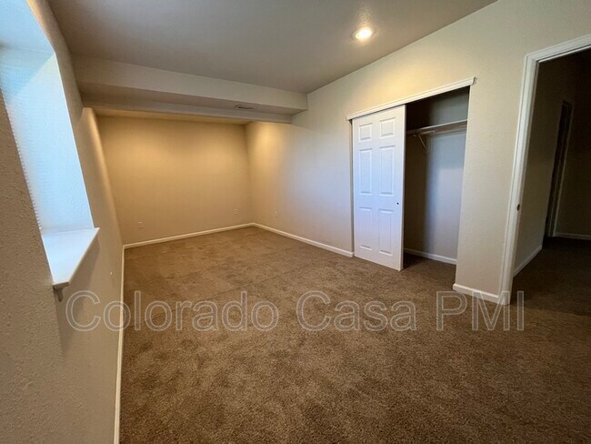 Building Photo - 3450 Foxridge Dr