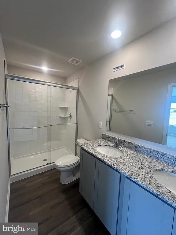 Building Photo - 102 Willett Holw St