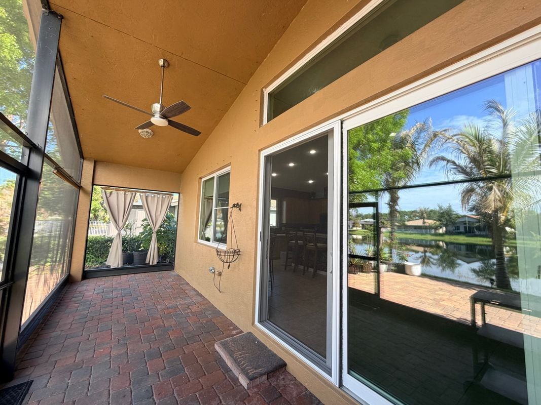 Building Photo - 2165 Newport Isles Blvd