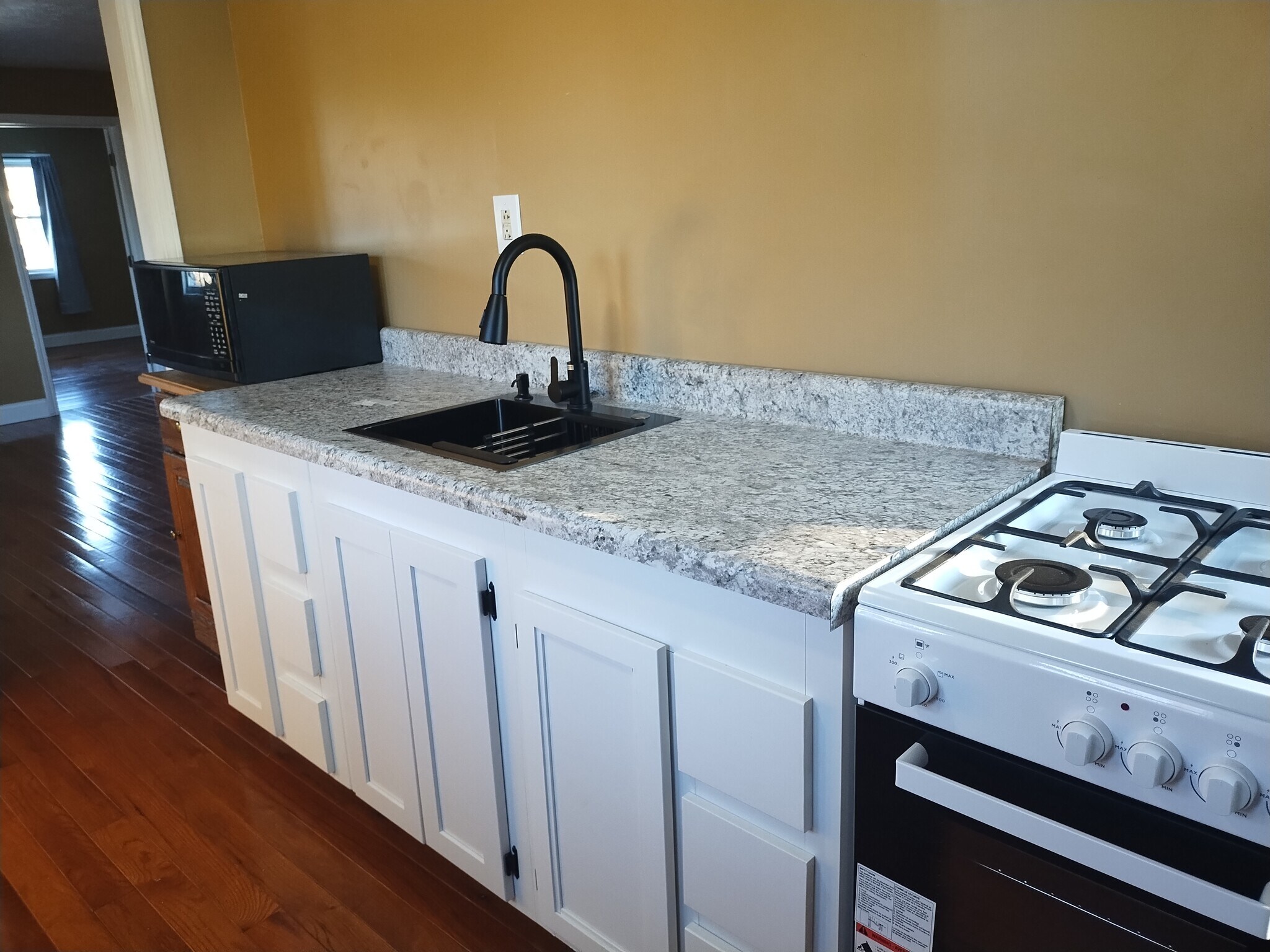 Building Photo - 1817 Jefferson St