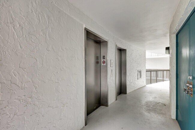 Building Photo - 1357 NE Ocean Blvd