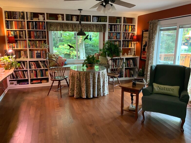 Game Table in Living Room - 123 Nob Hill Rd