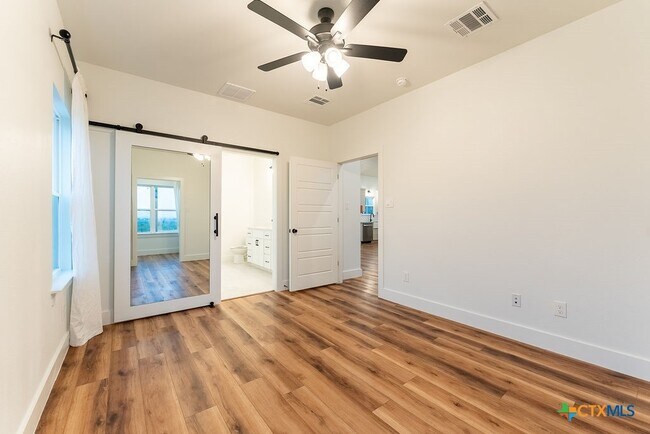 Building Photo - 4356 Cedar Creek Rd