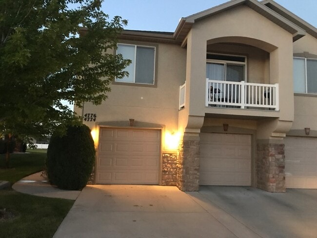 Building Photo - 4774 Oregon Trail Way W