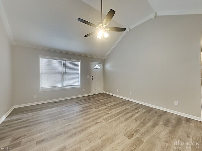 Building Photo - 1207 Bolton Dr