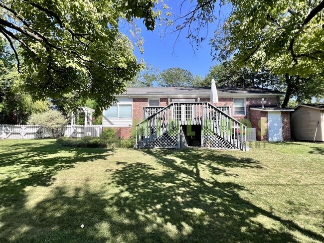 Building Photo - 3410 Hanson Ave